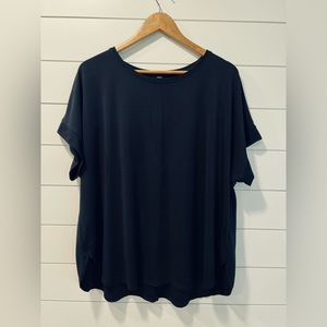 The softest black tee! 1090